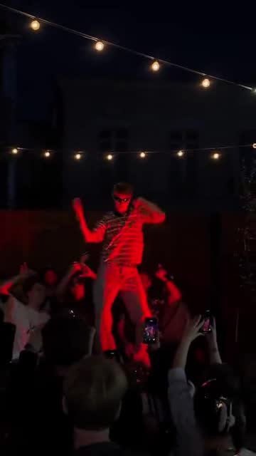 Tecktonik Dance